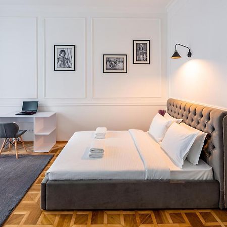 לבוב Alfa Apartments Grushevskoho 7 מראה חיצוני תמונה