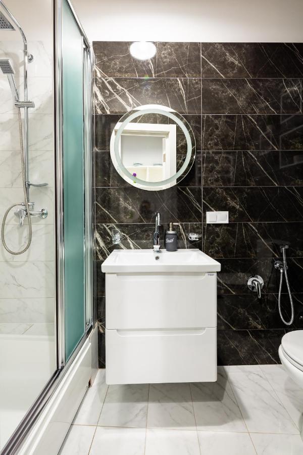 לבוב Alfa Apartments Grushevskoho 7 מראה חיצוני תמונה