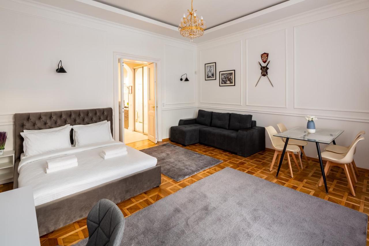 לבוב Alfa Apartments Grushevskoho 7 מראה חיצוני תמונה